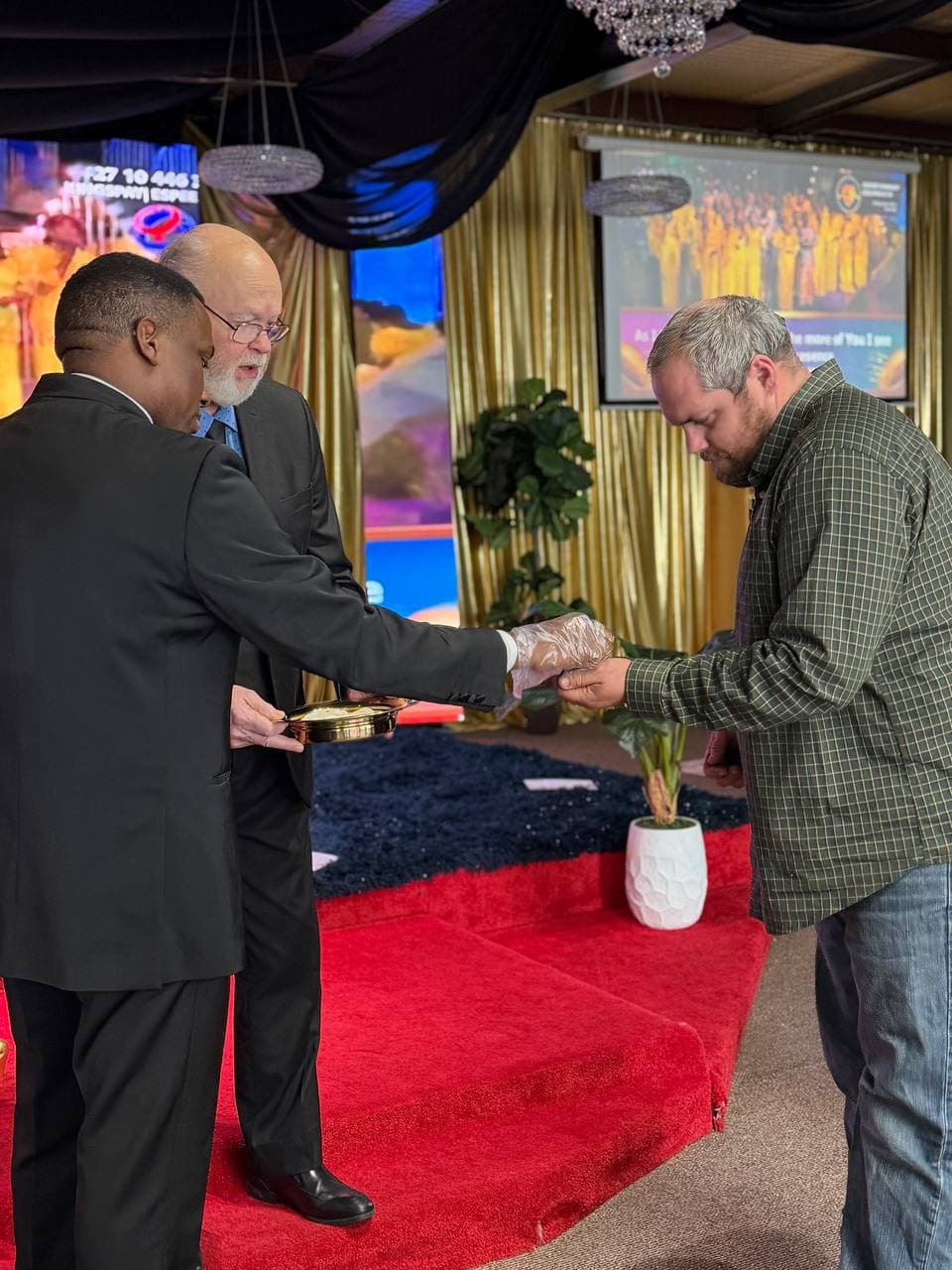 Christ Embassy Columbus Indiana - Church Service Slide 22