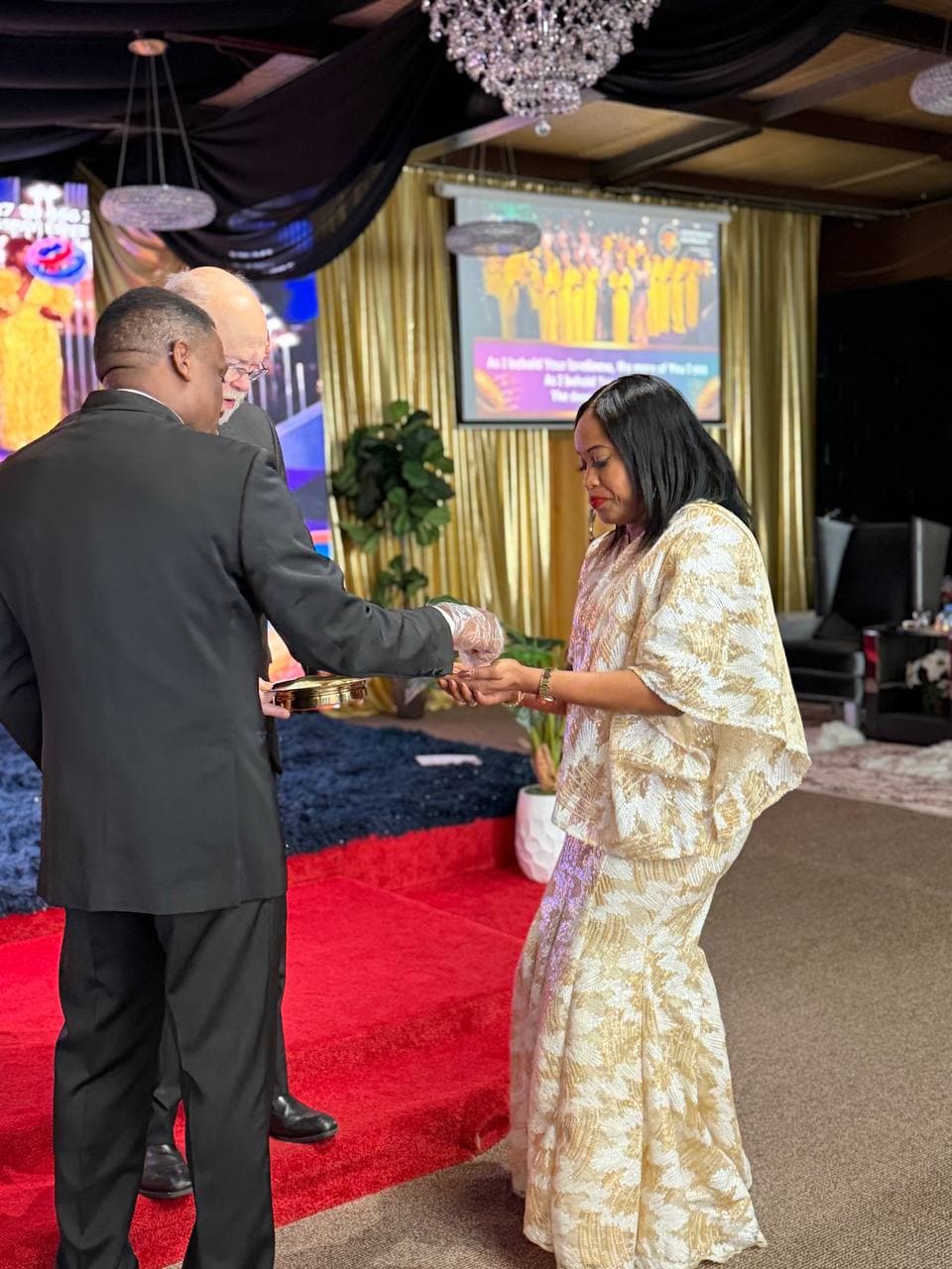 Christ Embassy Columbus Indiana - Church Service Slide 24