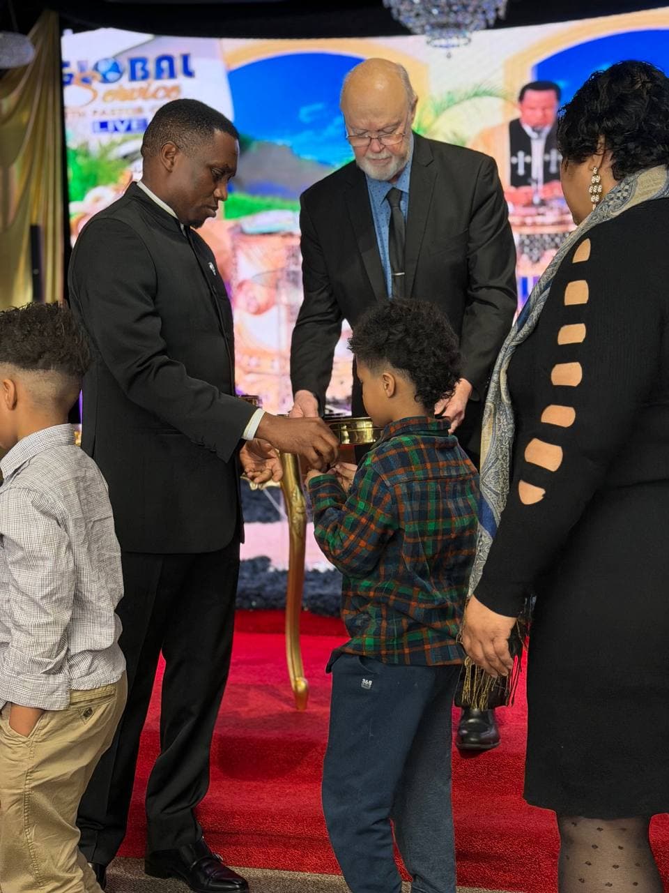 Christ Embassy Columbus Indiana - Church Service Slide 29